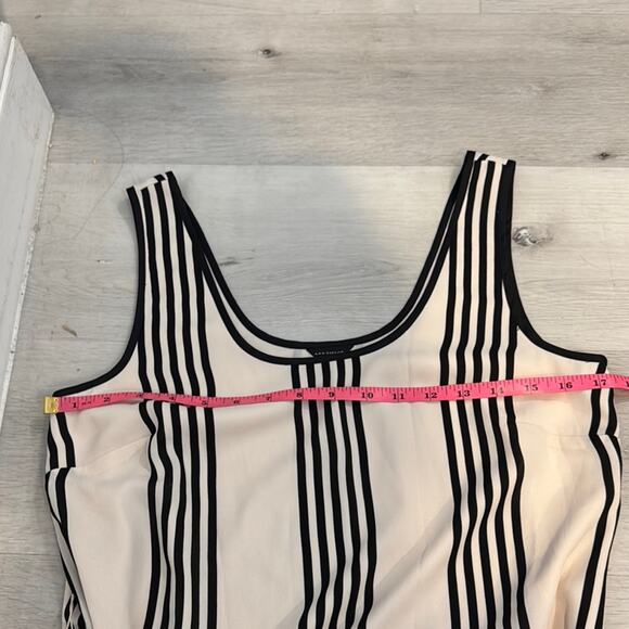 Ann Taylor NWOT Black & Cream lined Stripes Sleeveless Sheath Dress with belt. - Picture 4 of 7
